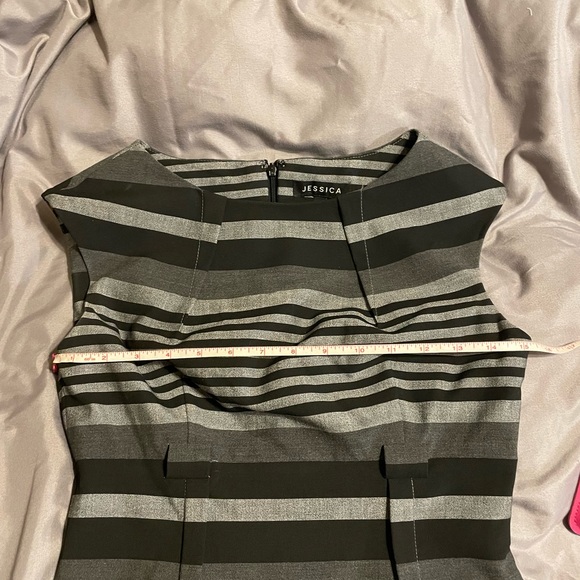Size 2 Jessica pencil dress - Picture 3 of 5